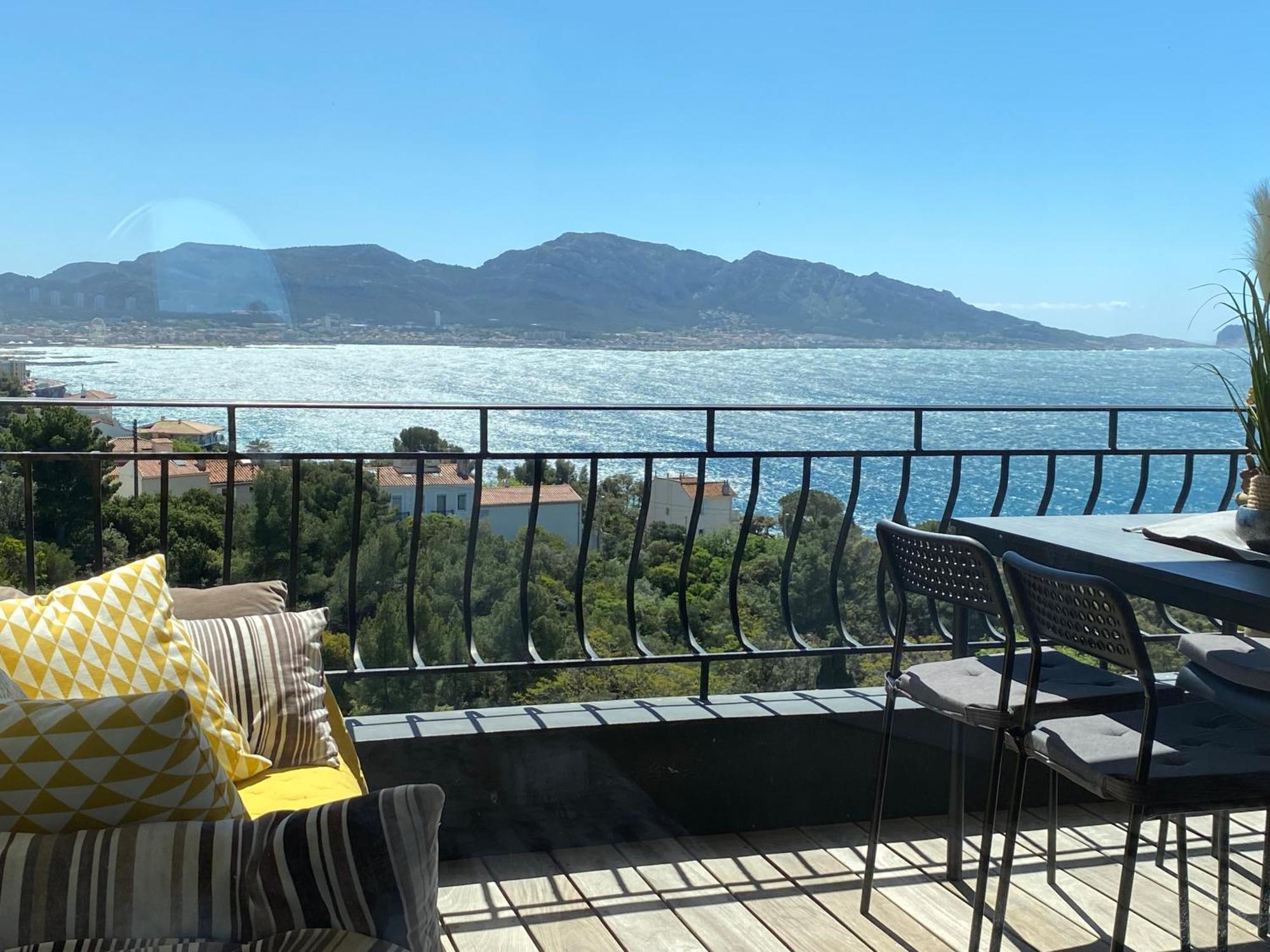 Vu Sur Mer Corniche Apartment *